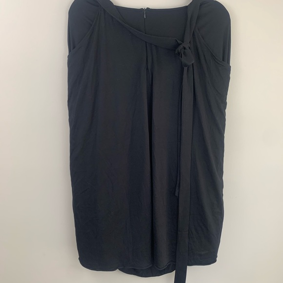 Marc Jacobs spun silk off the shoulder drapey little black dress - Picture 2 of 9